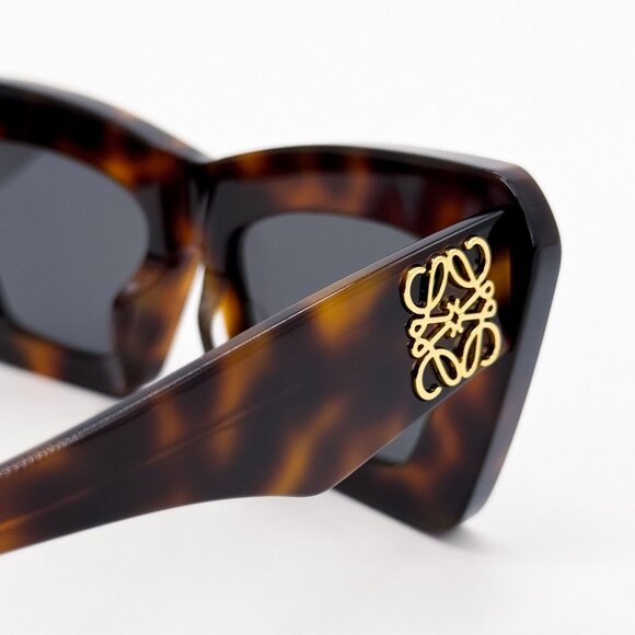 NEW LW40145F 52A, LOEWE CAT EYE HAVANA BROWN SUNGLASSES LOEWE